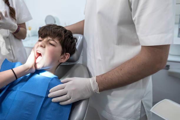 Best Dentist for Tooth Abscess  in Devola, OH